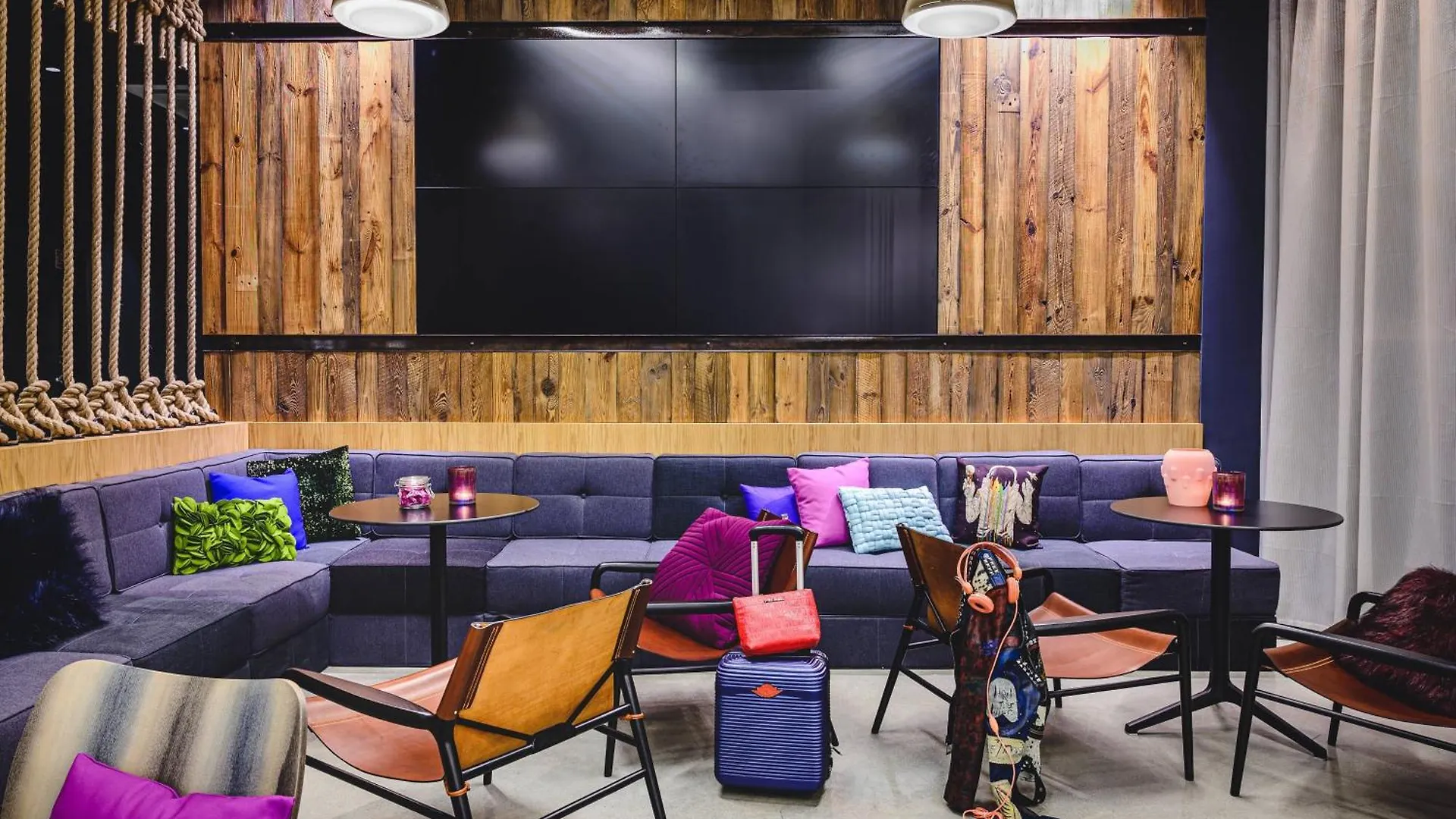 Moxy Poznan Airport Hotel