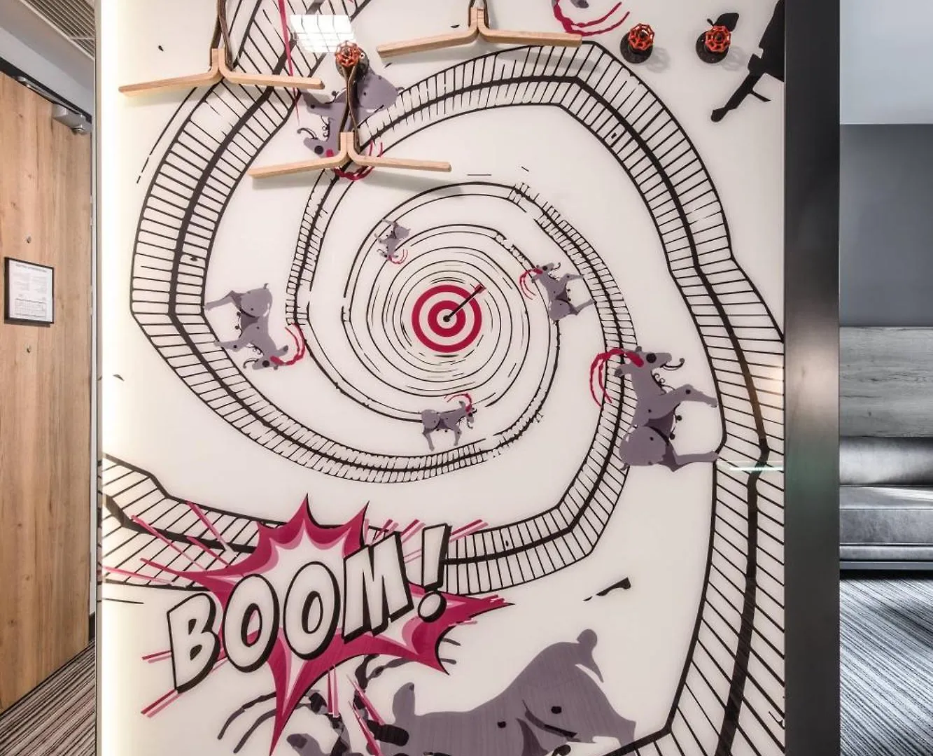 מלון Moxy Poznan Airport 3*,  פולין